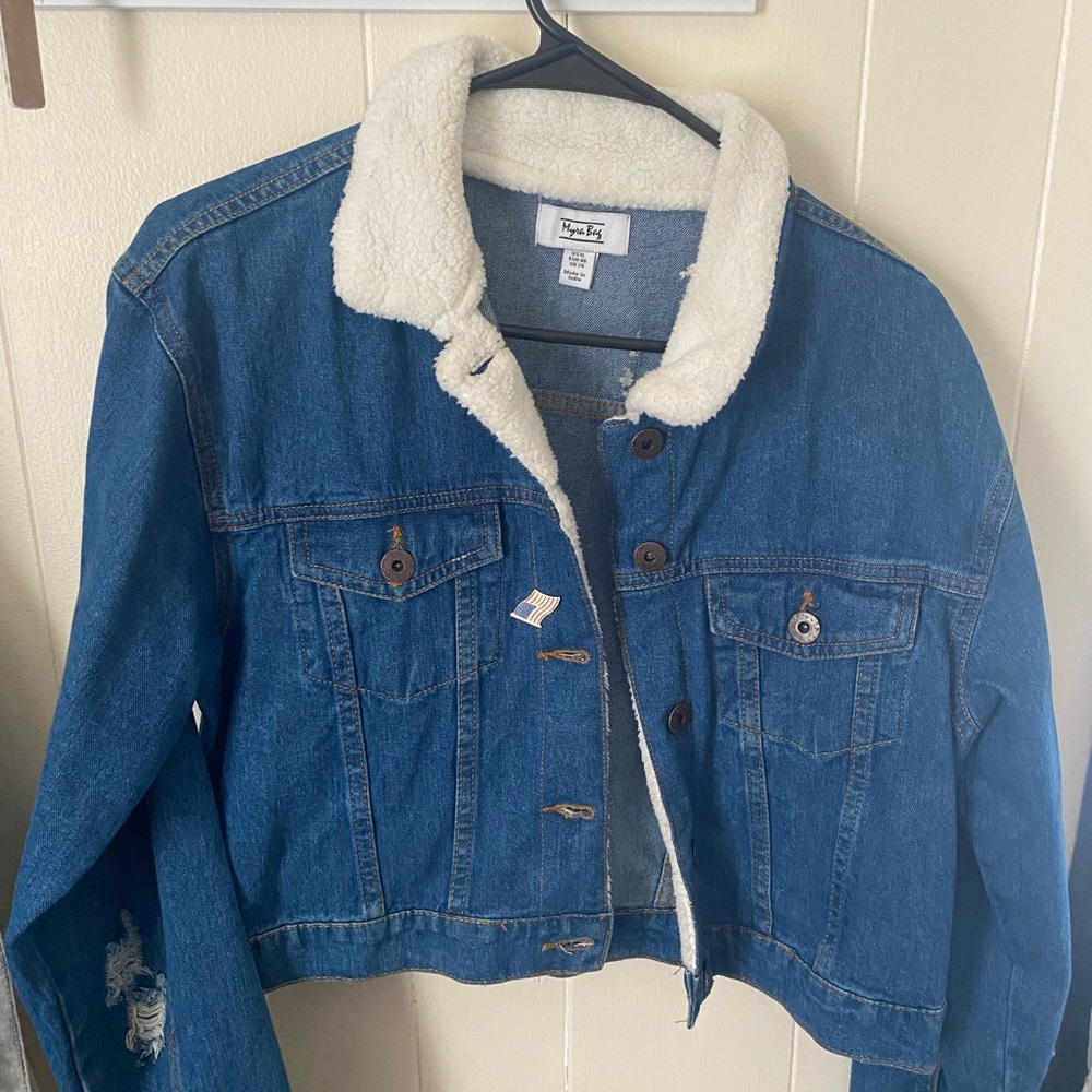 Blue Denim Jacket with White Sherpa Collar-cropped